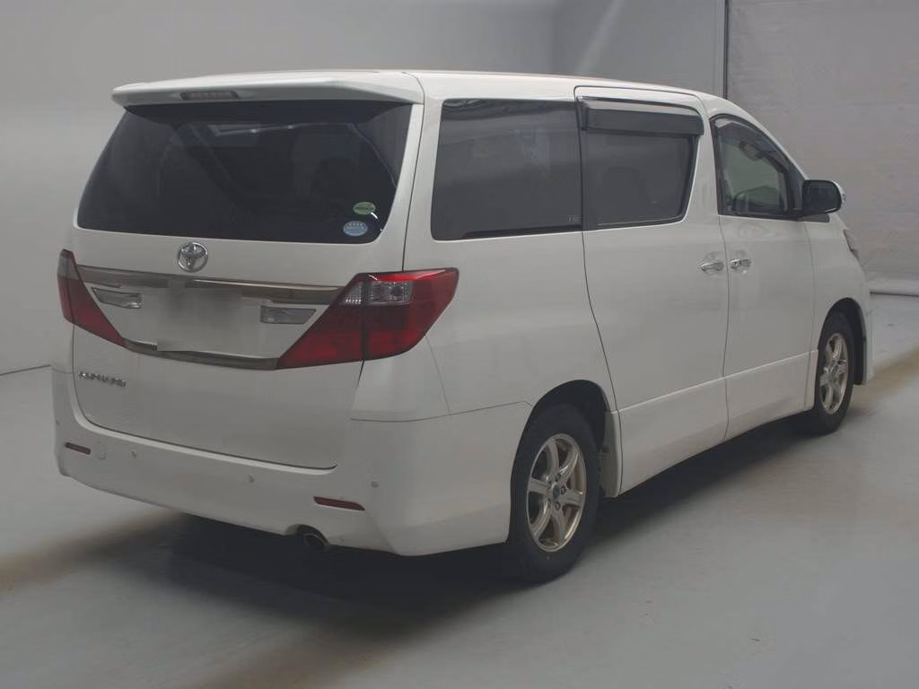 TOYOTA ALPHARD