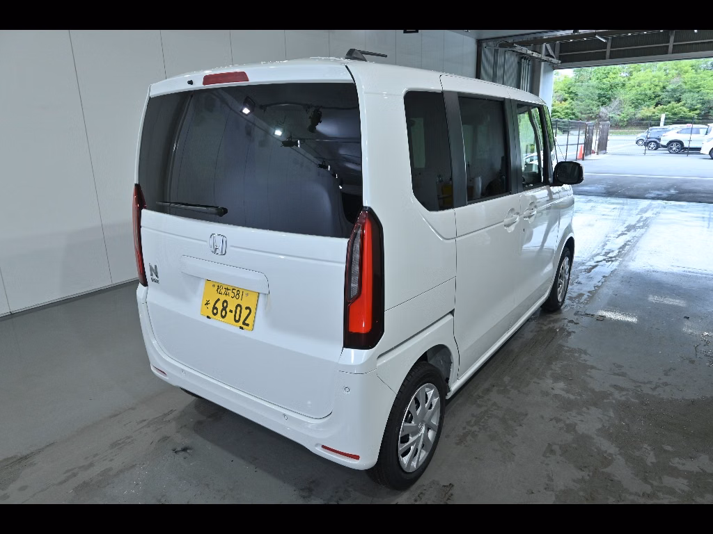 HONDA N-BOX