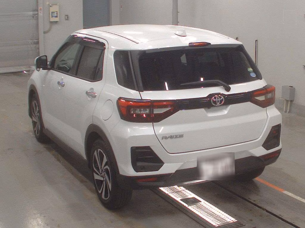 TOYOTA RAIZE