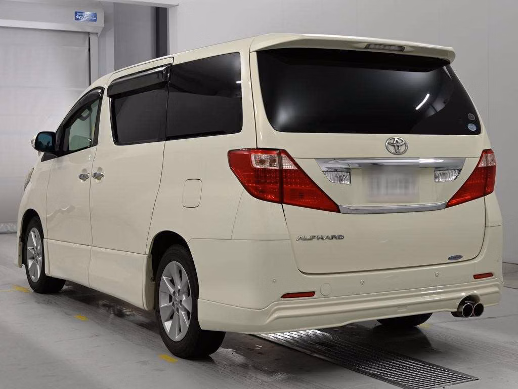 TOYOTA ALPHARD