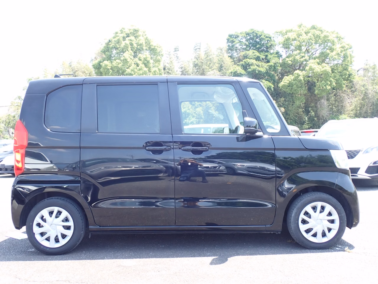 HONDA N-BOX