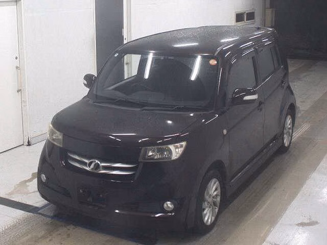 TOYOTA BB