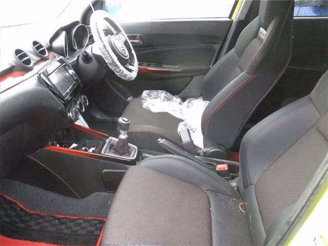 SUZUKI SWIFT
