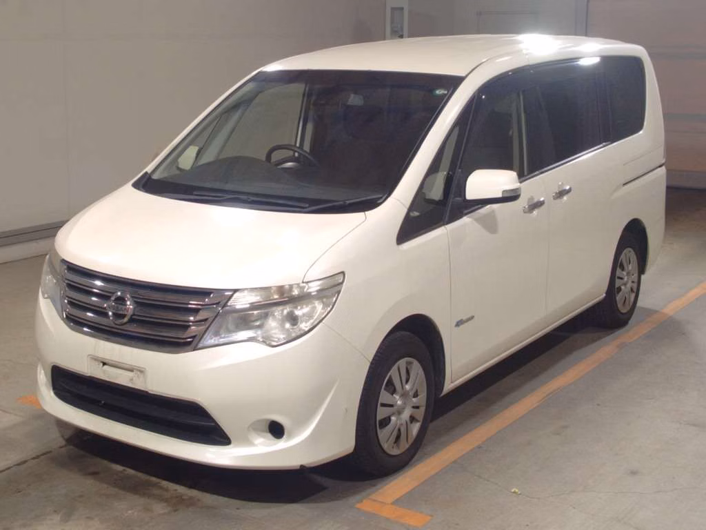 NISSAN SERENA
