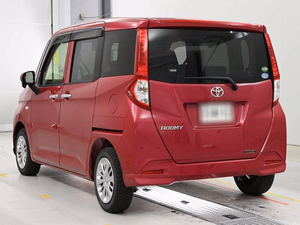 TOYOTA ROOMY
