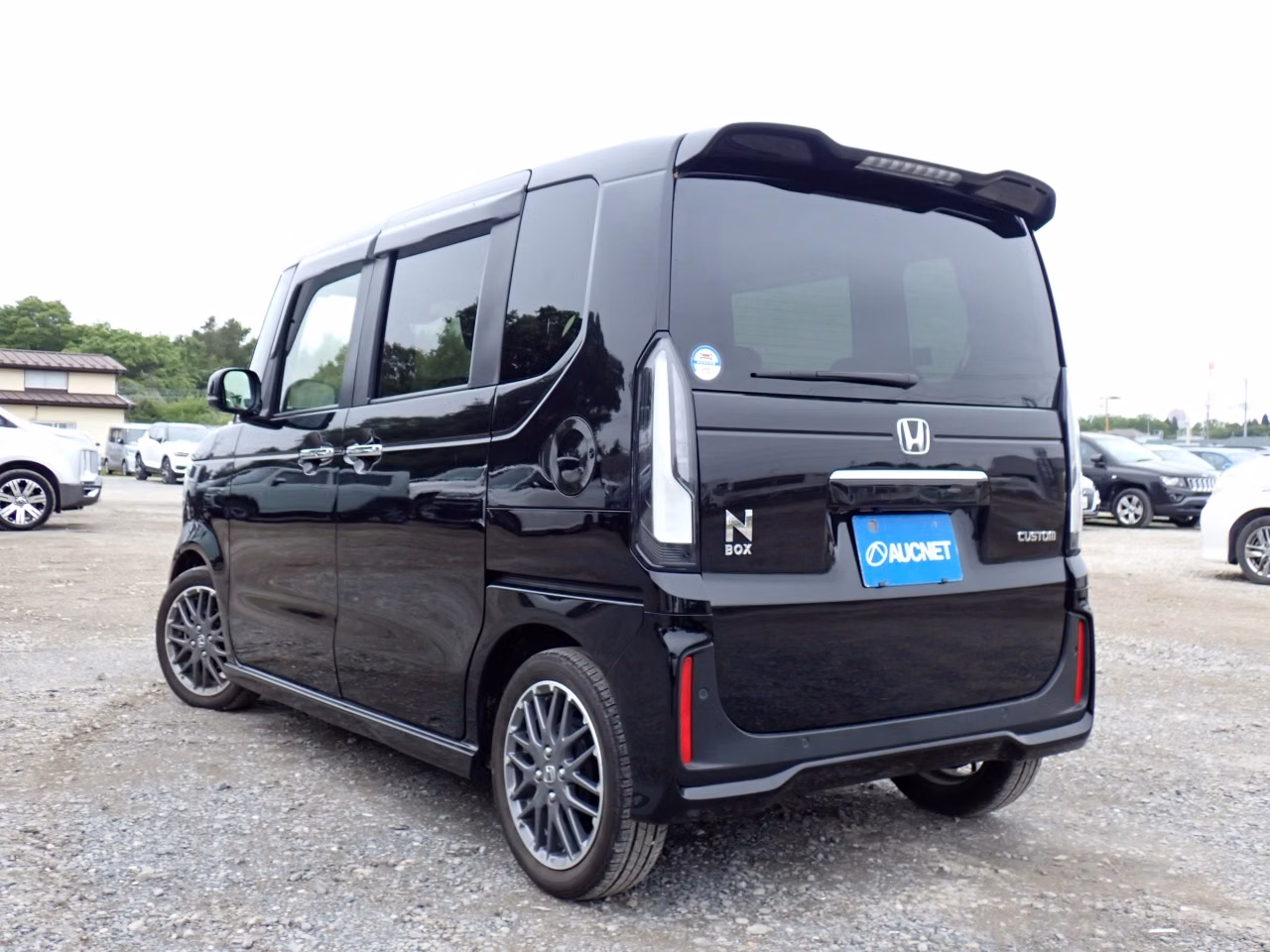 HONDA N-BOX