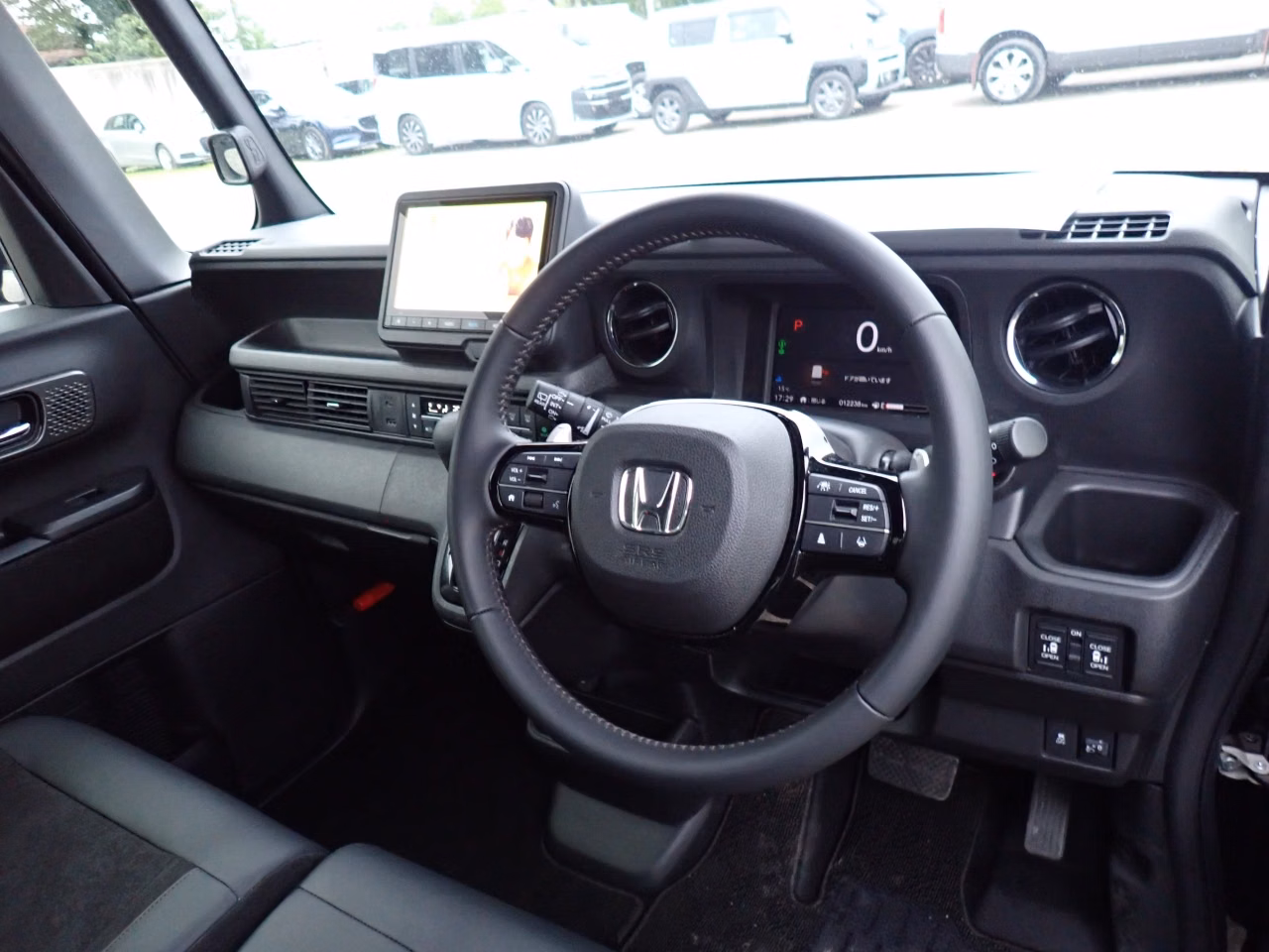 HONDA N-BOX