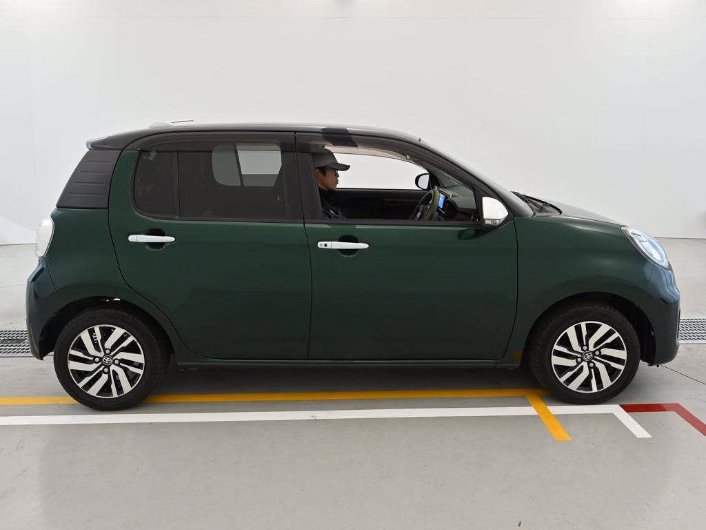 TOYOTA PASSO