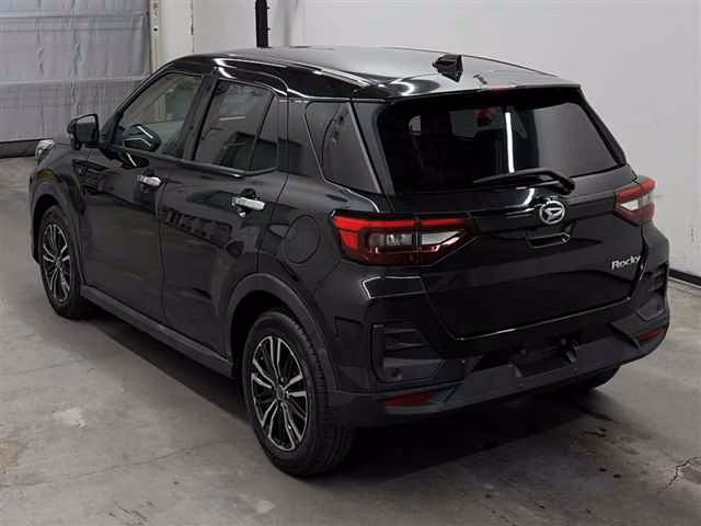 DAIHATSU ROCKY