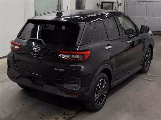 DAIHATSU ROCKY