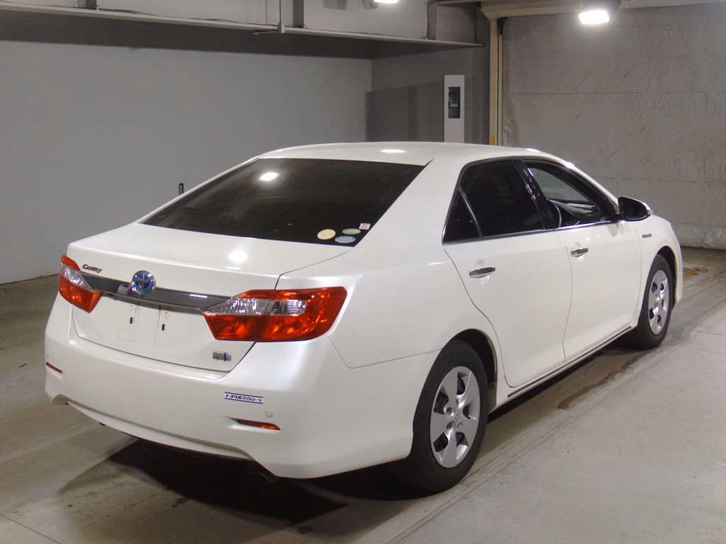 TOYOTA CAMRY