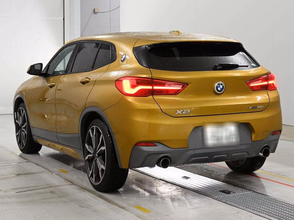 BMW X2