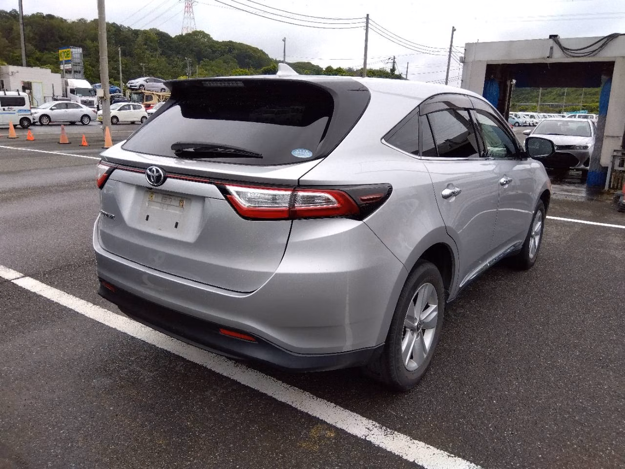 TOYOTA HARRIER