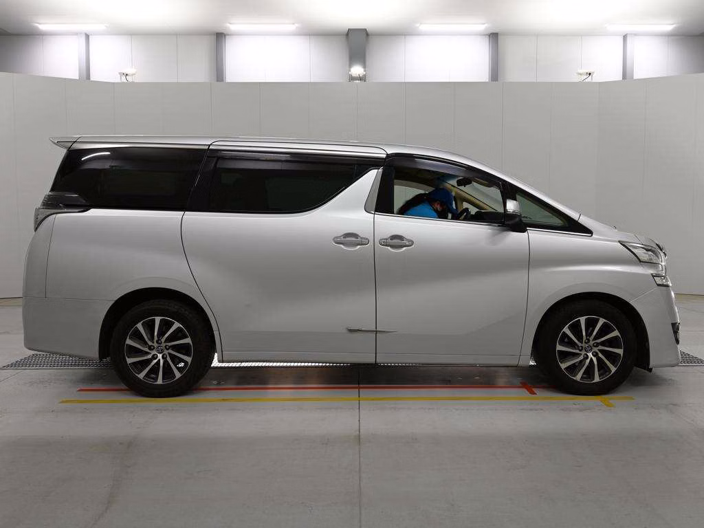 TOYOTA VELLFIRE