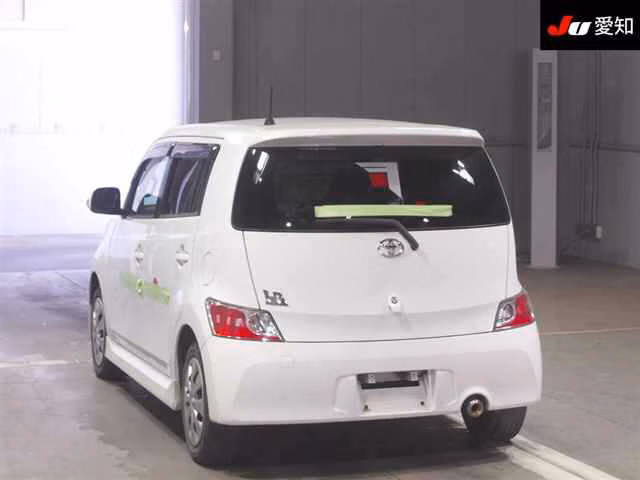 TOYOTA BB