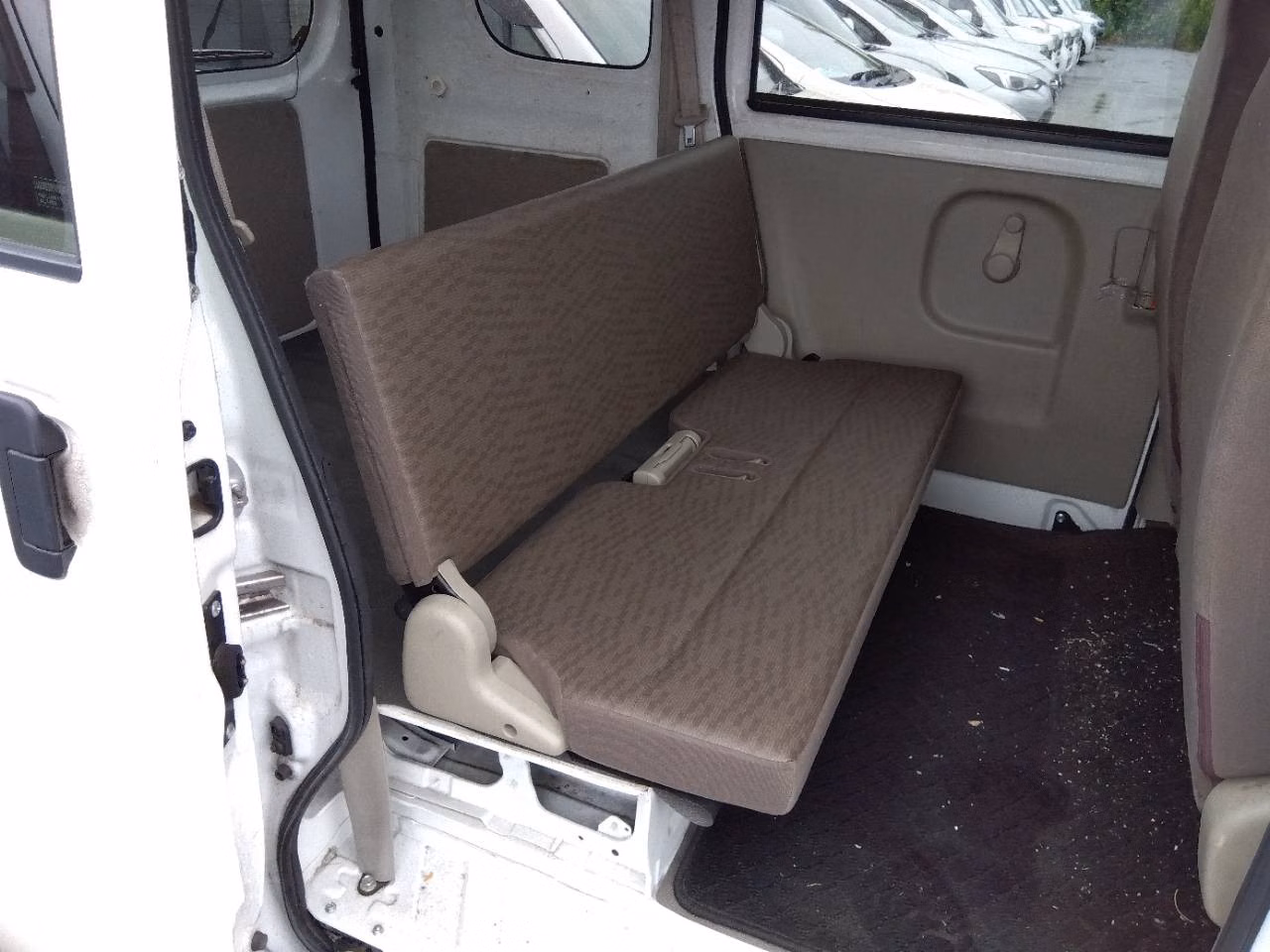 NISSAN NV100 CLIPPER