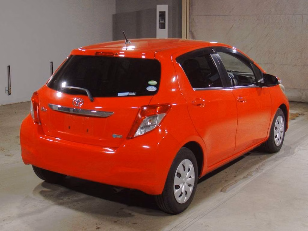 TOYOTA VITZ