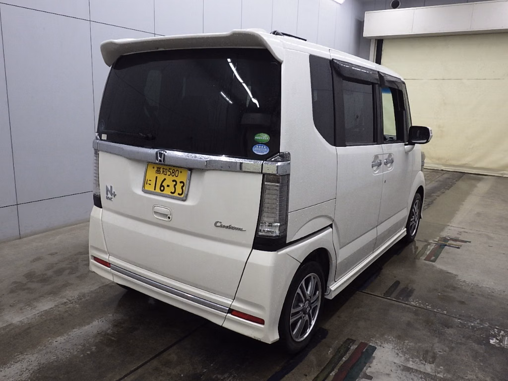 HONDA N-BOX+