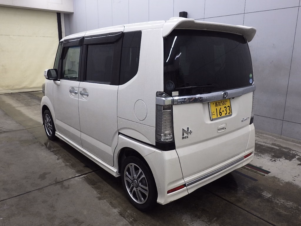 HONDA N-BOX+
