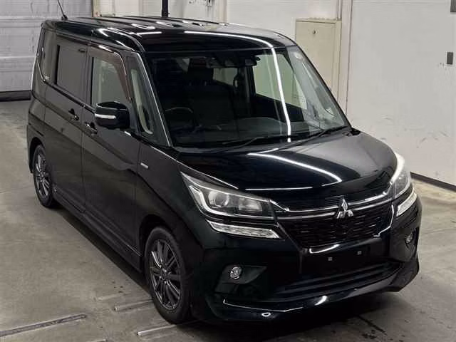 MITSUBISHI DELICA D:2