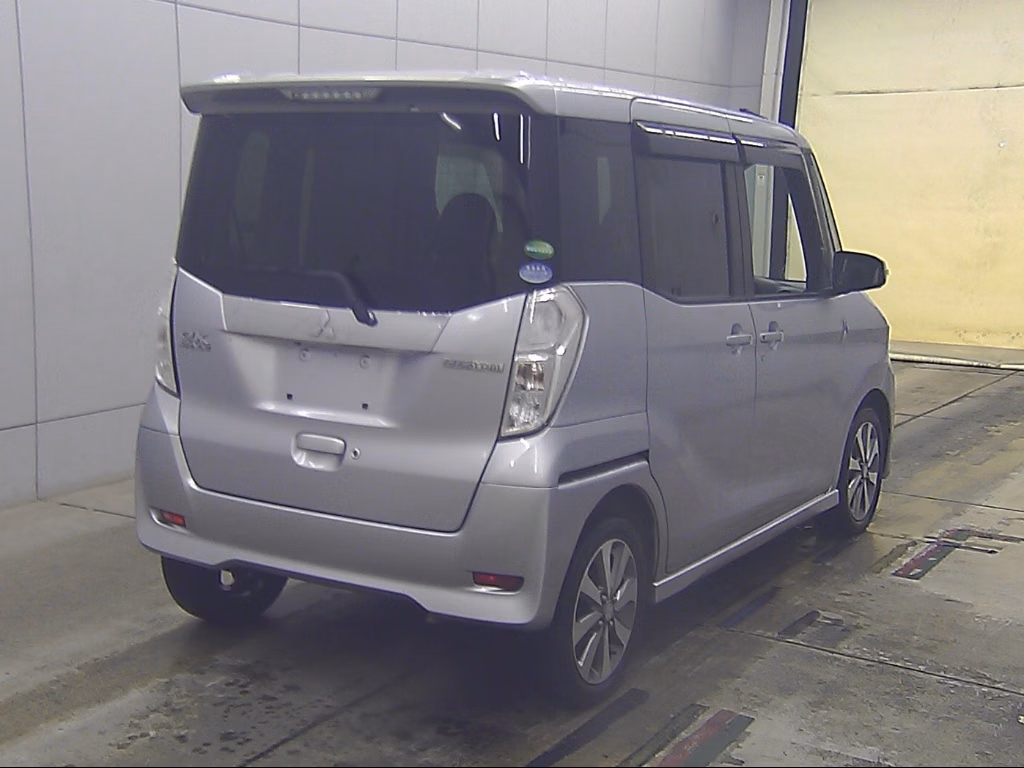 MITSUBISHI EK SPACE