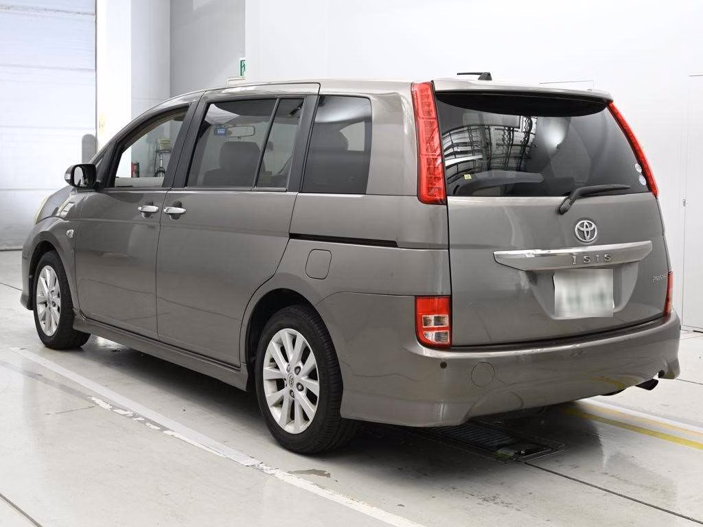 TOYOTA ISIS