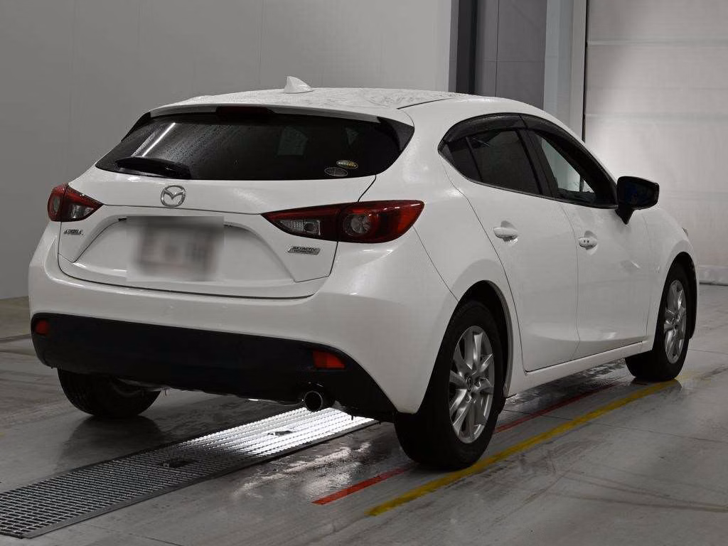 MAZDA AXELA