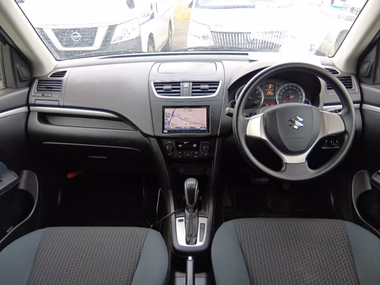 SUZUKI SWIFT