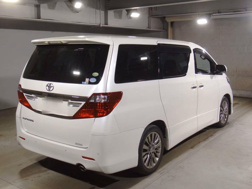 TOYOTA ALPHARD