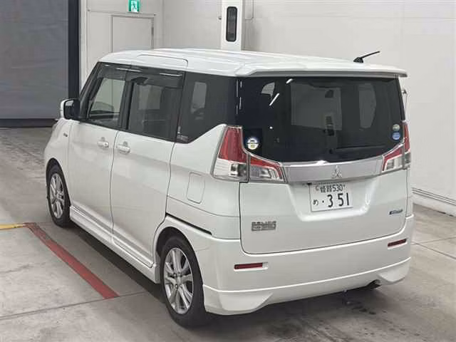 MITSUBISHI DELICA D:2