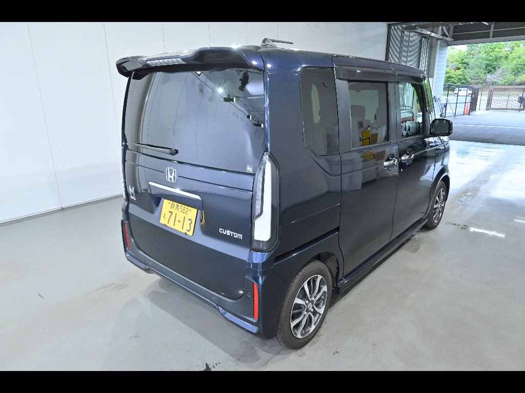 HONDA N-BOX