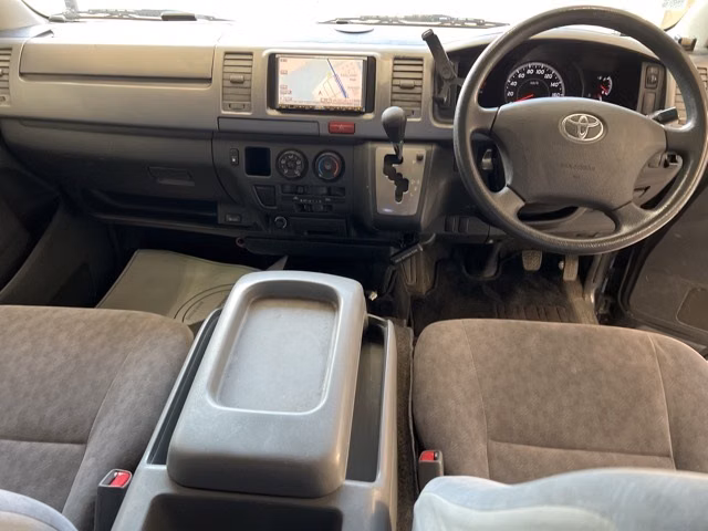TOYOTA REGIUS ACE
