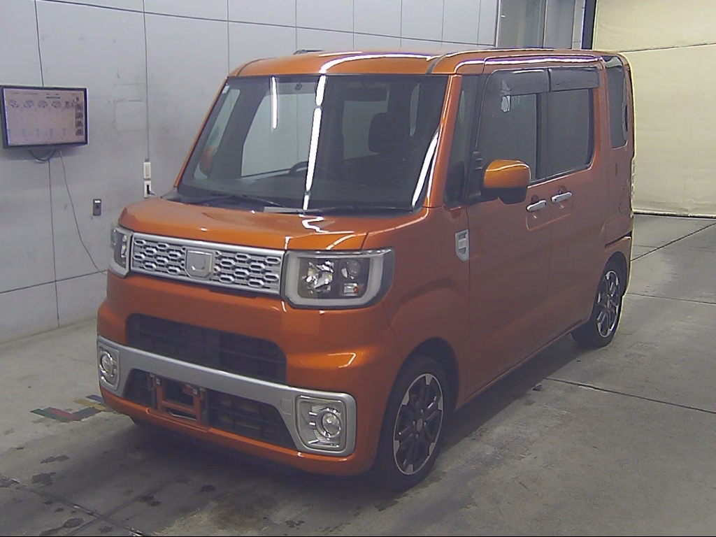 DAIHATSU WAKE
