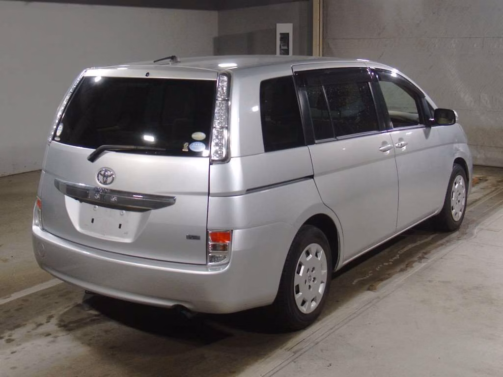 TOYOTA ISIS