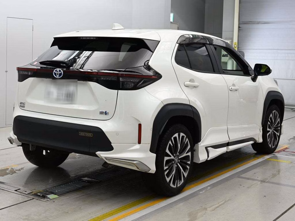 TOYOTA YARIS CROSS