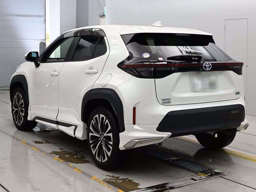 TOYOTA YARIS CROSS