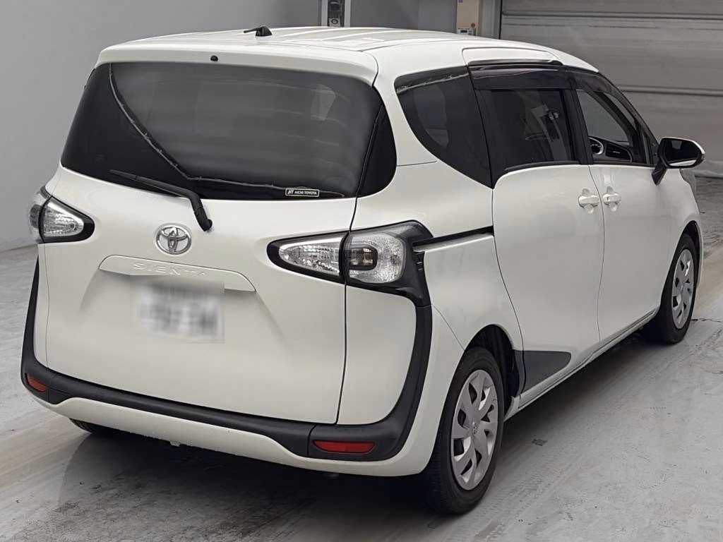 TOYOTA SIENTA