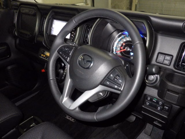 MAZDA FLAIR CROSSOVER