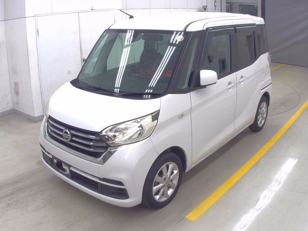NISSAN DAYZ ROOX