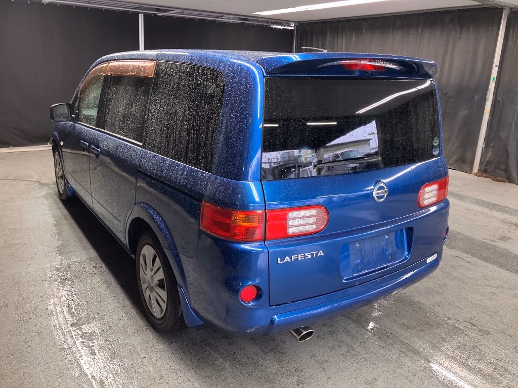 NISSAN LAFESTA