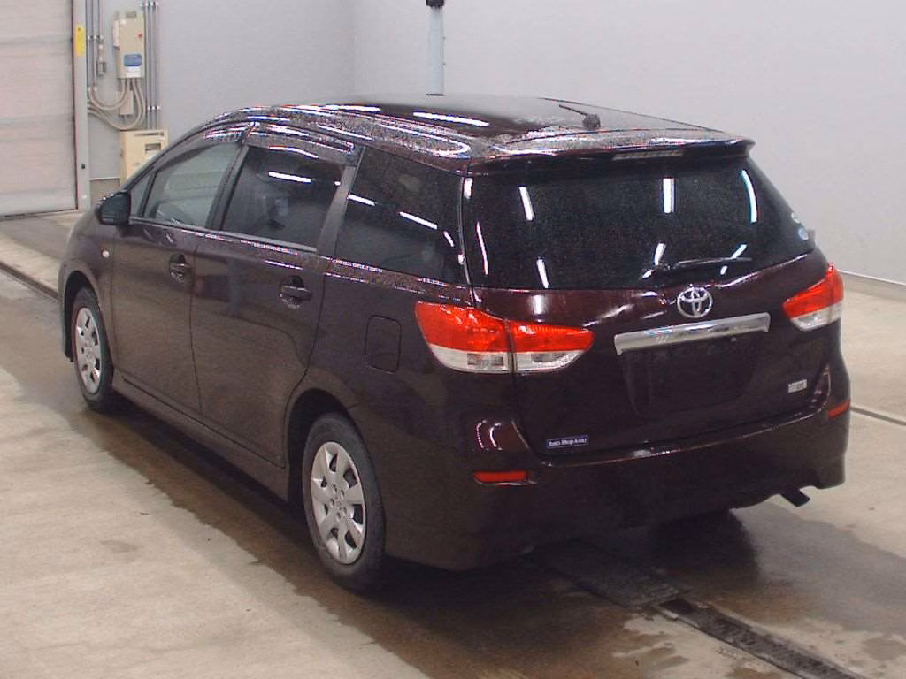 TOYOTA WISH