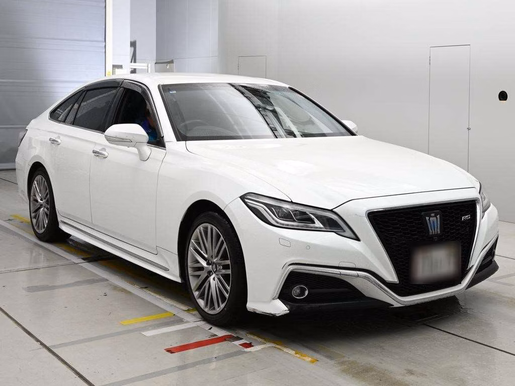 TOYOTA CROWN
