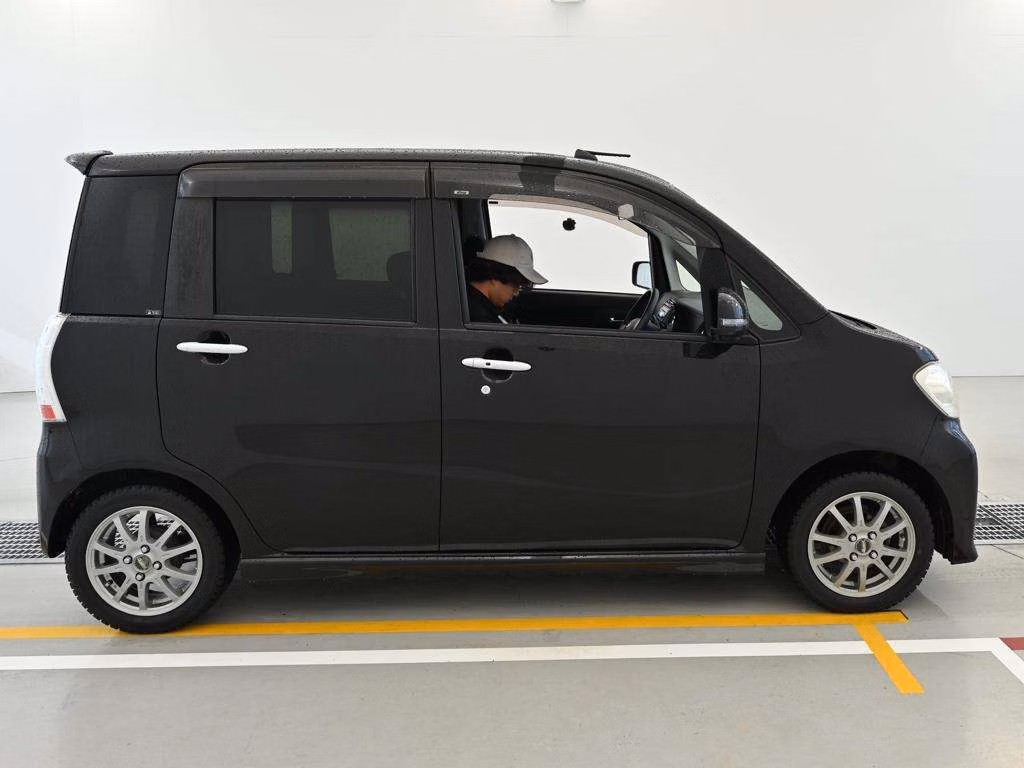 DAIHATSU TANTO EXE