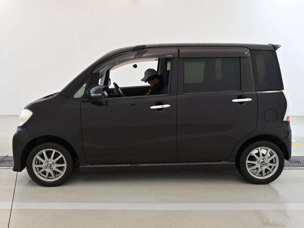 DAIHATSU TANTO EXE