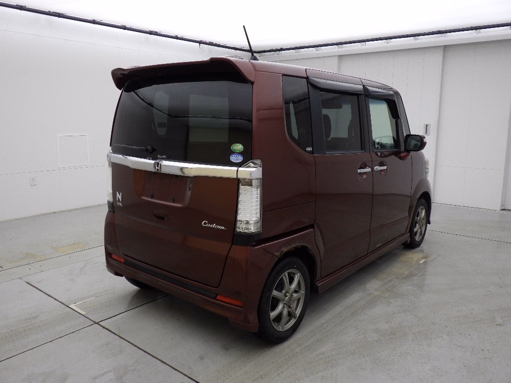 HONDA N-BOX
