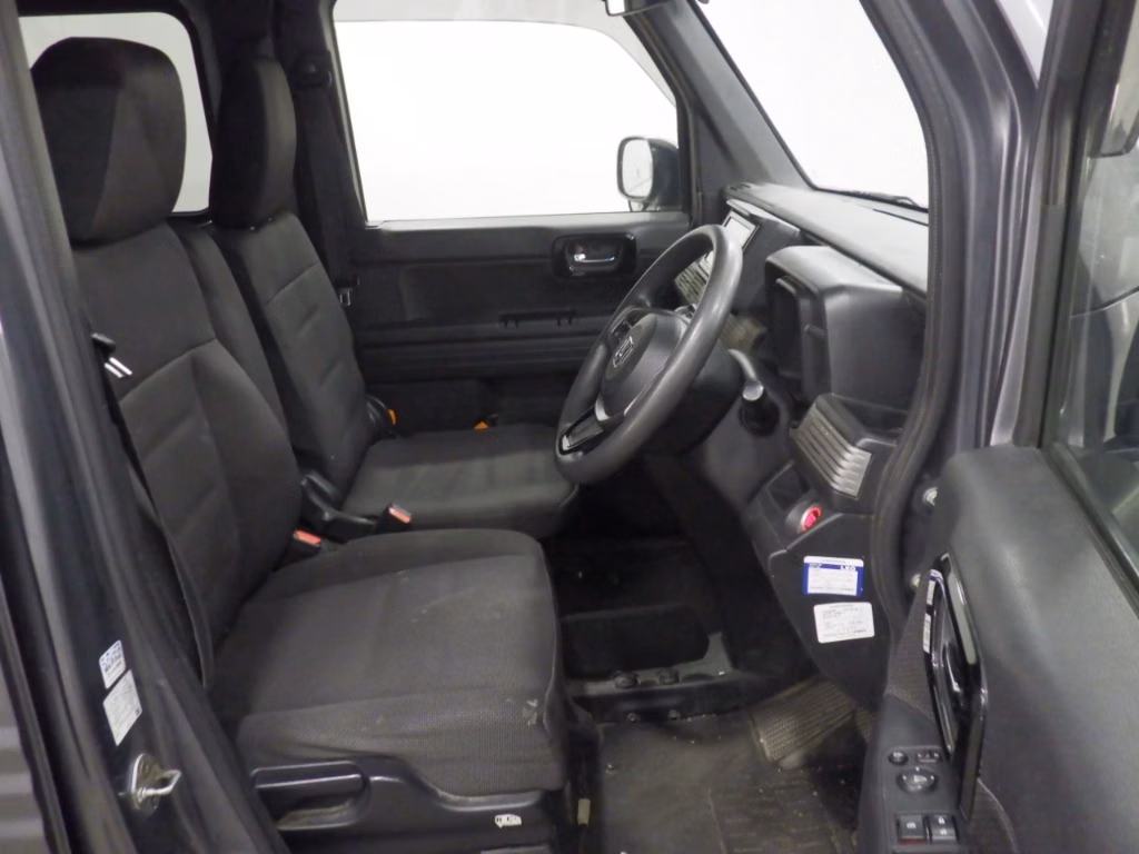 HONDA N-VAN