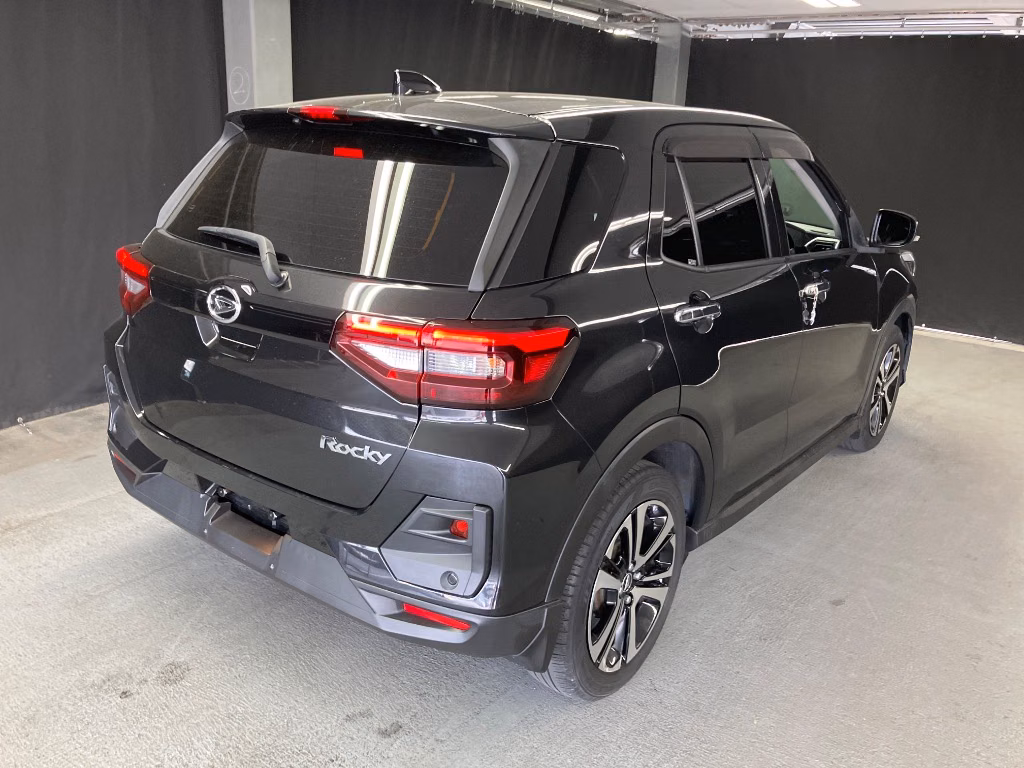 DAIHATSU ROCKY
