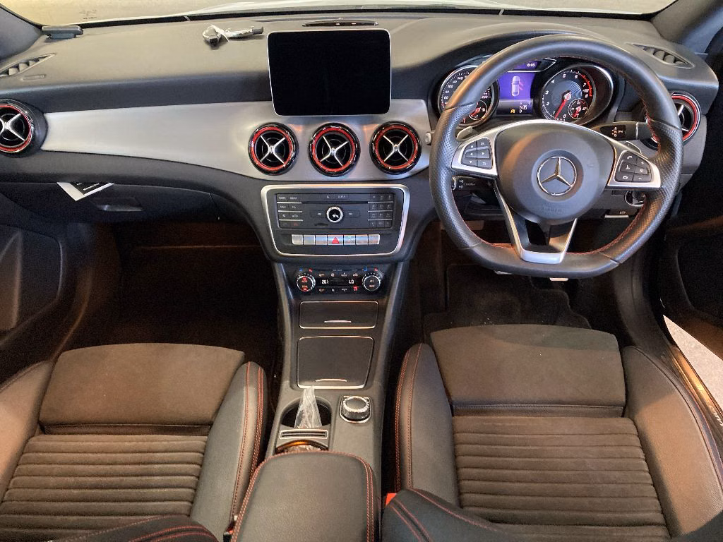 MERCEDES-BENZ CLA-CLASS
