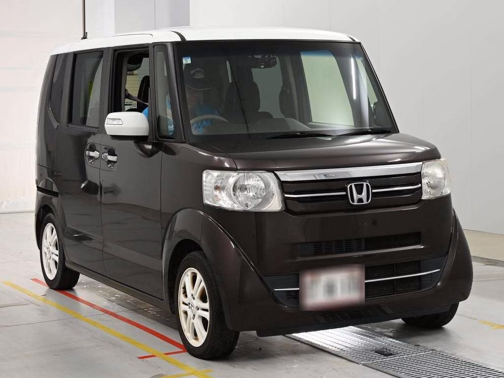 HONDA N-BOX