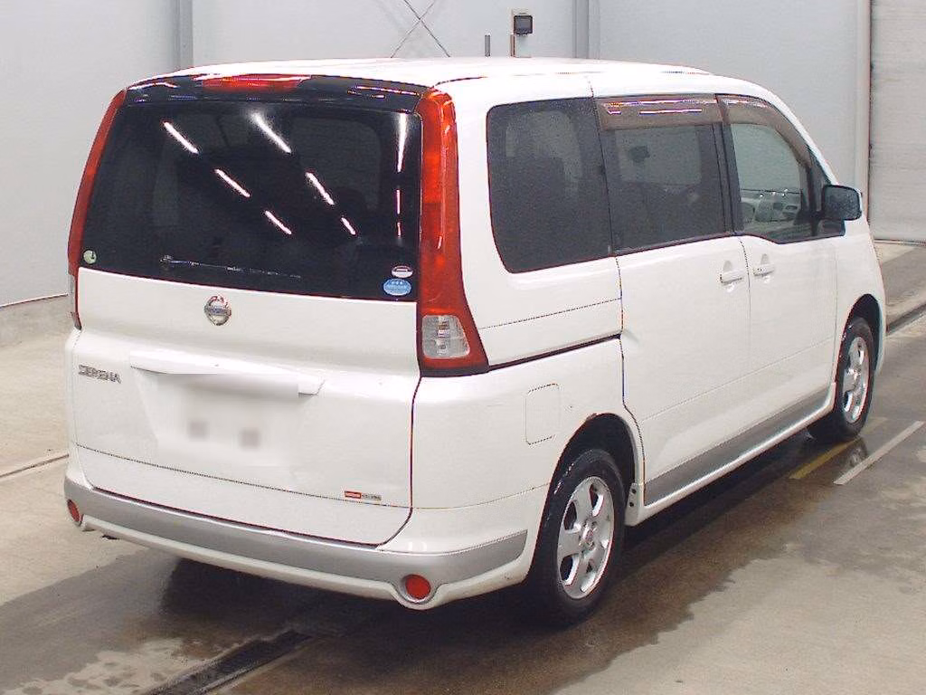 NISSAN SERENA